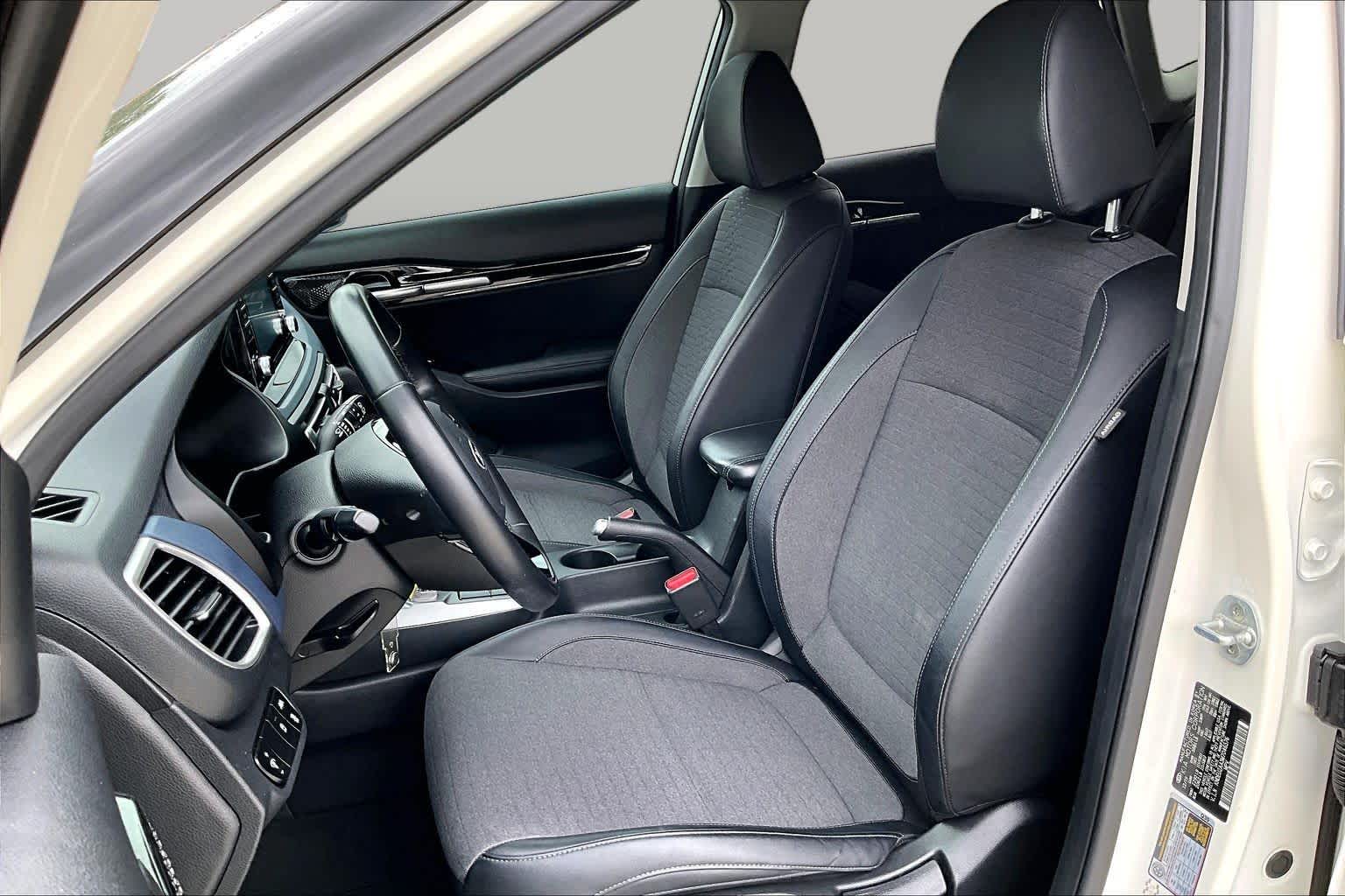 2021 Kia Seltos photo 8 of 30