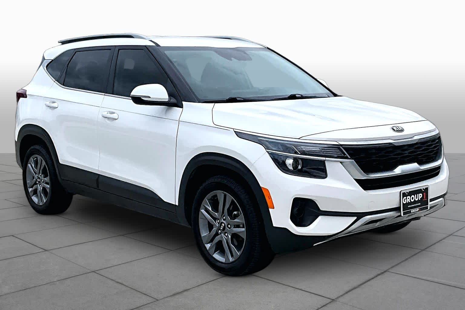 2021 Kia Seltos photo 3 of 30