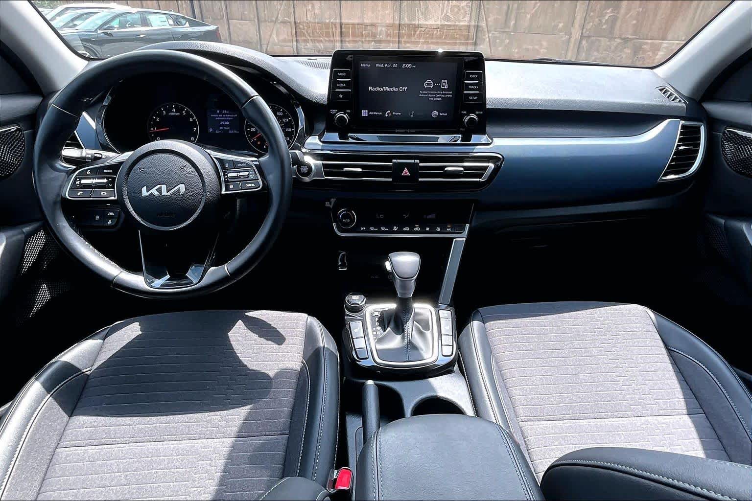 2023 Kia Seltos S Snow White Pearl at Tomball Ford