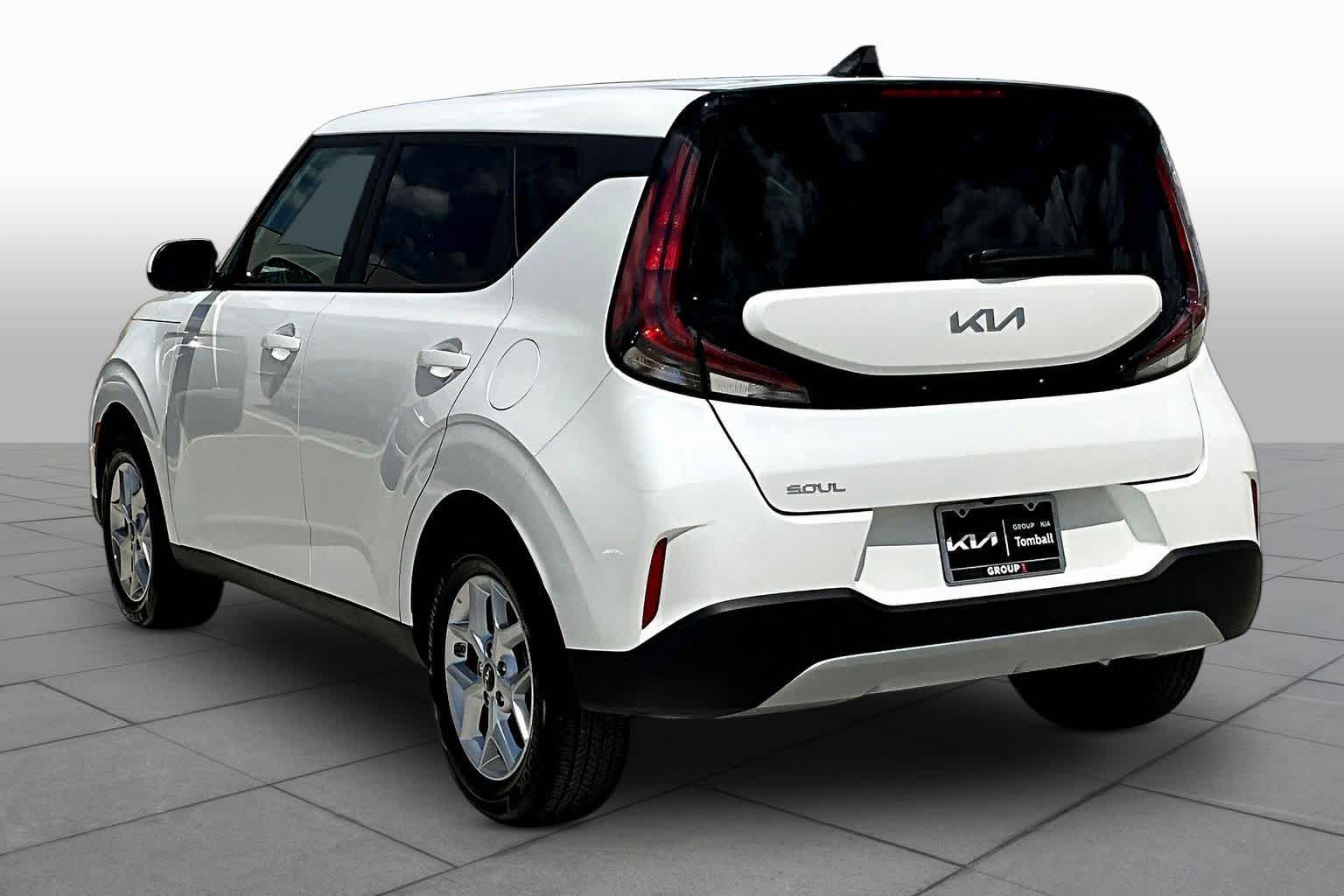 2025 Kia Soul LX - 10