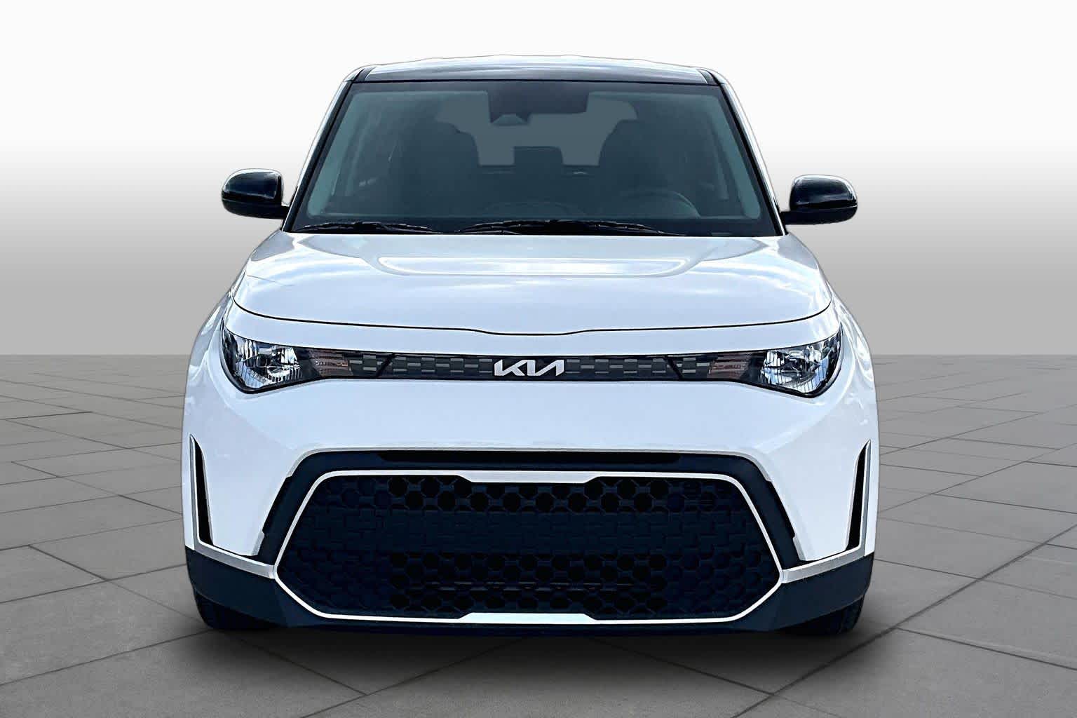 2025 Kia Soul S Clear White/Black Roof at Group 1 GMC Buick South
