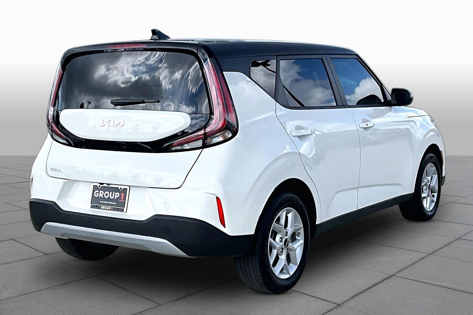 2025 Kia Soul S Clear White/Black Roof at Group 1 GMC Buick South
