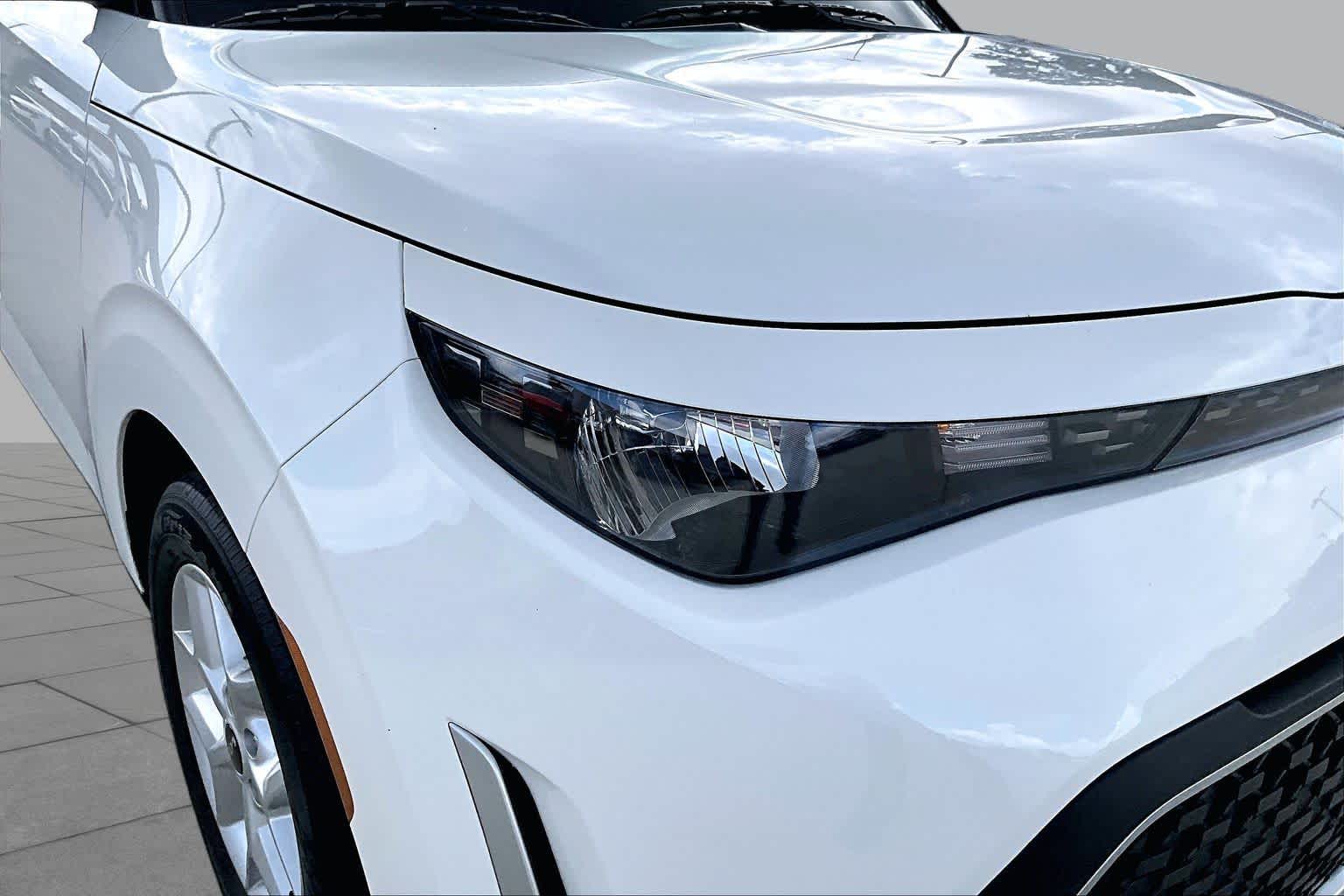 2025 Kia Soul S Clear White/Black Roof at Group 1 GMC Buick South
