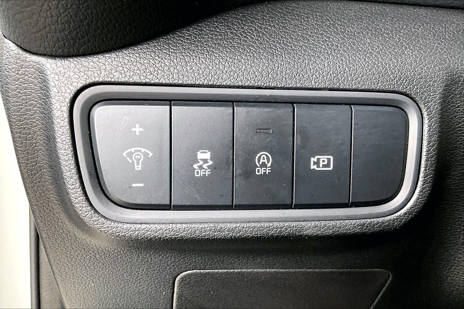2025 Kia Soul S Clear White/Black Roof at Group 1 GMC Buick South