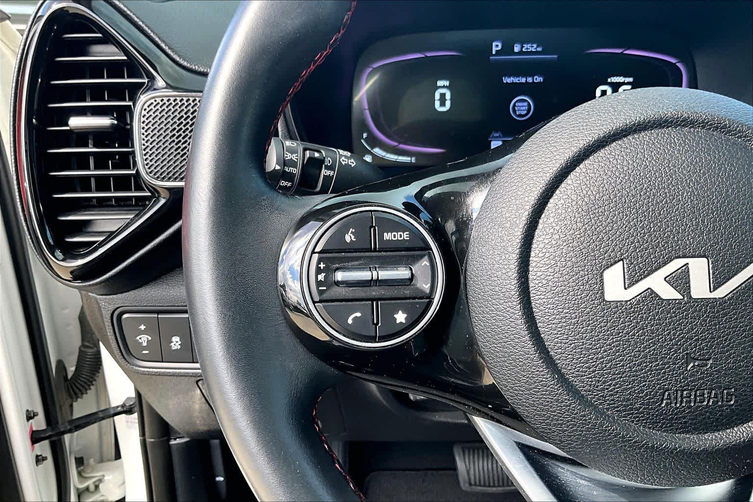 2024 Kia Soul GT-Line Snow White Pearl at Beck & Masten Kia