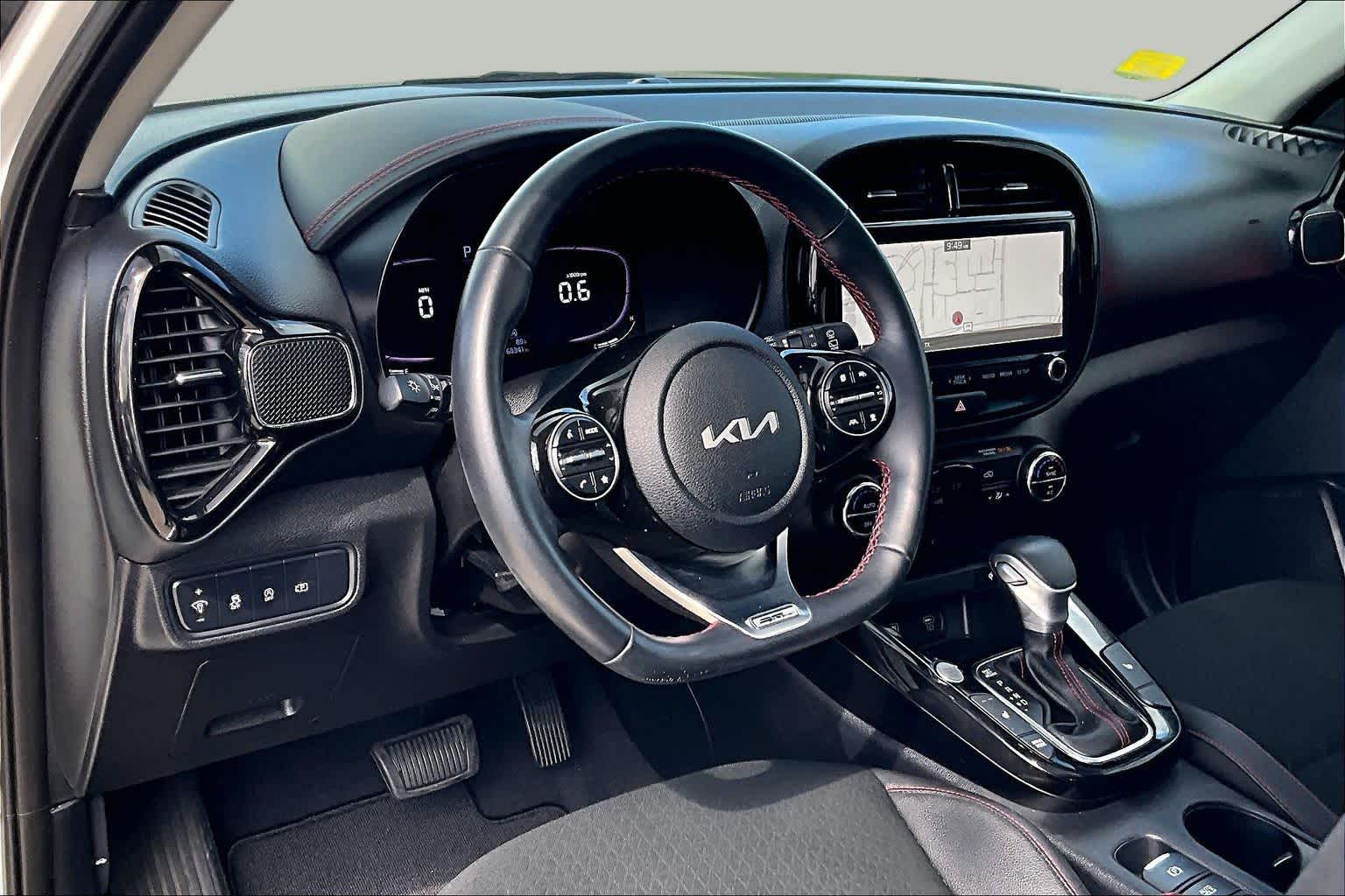 2024 Kia Soul GT-Line Snow White Pearl at Beck & Masten Kia