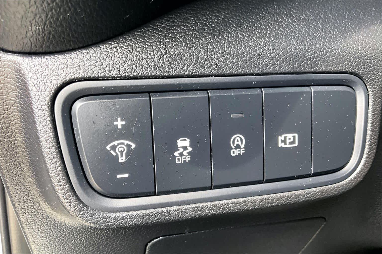 2024 Kia Soul GT-Line Snow White Pearl at Beck & Masten Kia