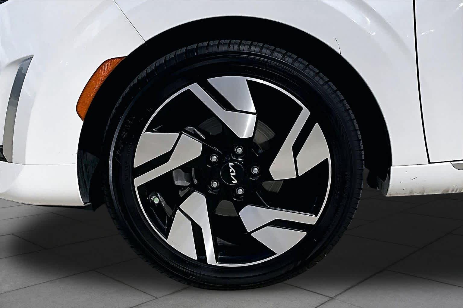 2024 Kia Soul GT-Line Snow White Pearl at Beck & Masten Kia