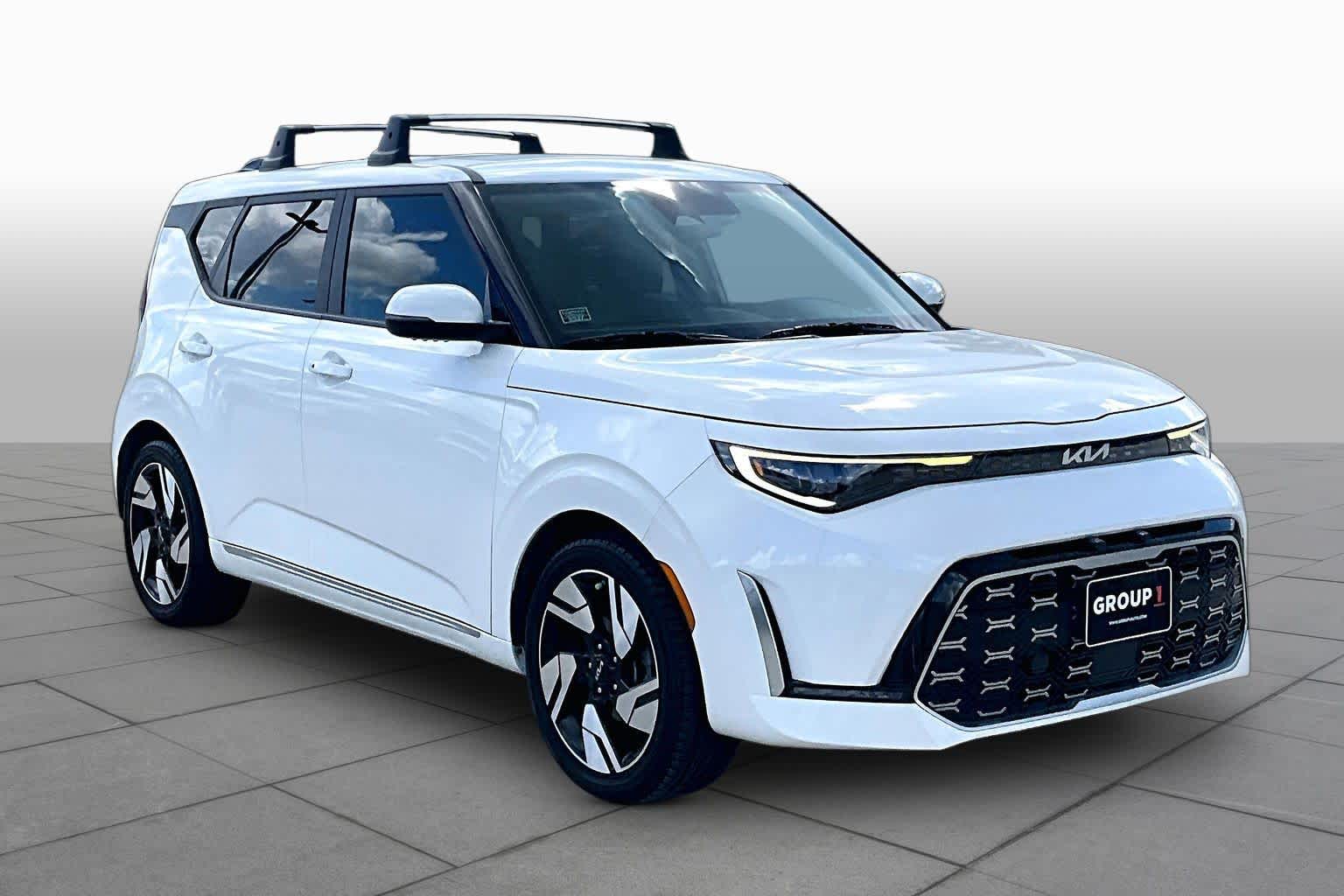 2024 Kia Soul GT-Line Snow White Pearl at Beck & Masten Kia
