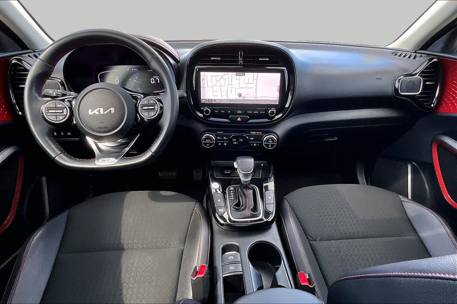 2024 Kia Soul GT-Line Snow White Pearl at Beck & Masten Kia