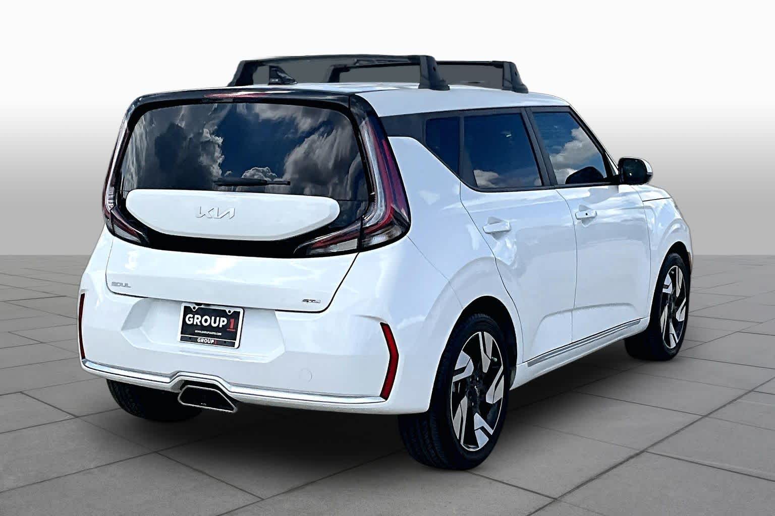 2024 Kia Soul GT-Line Snow White Pearl at Beck & Masten Kia