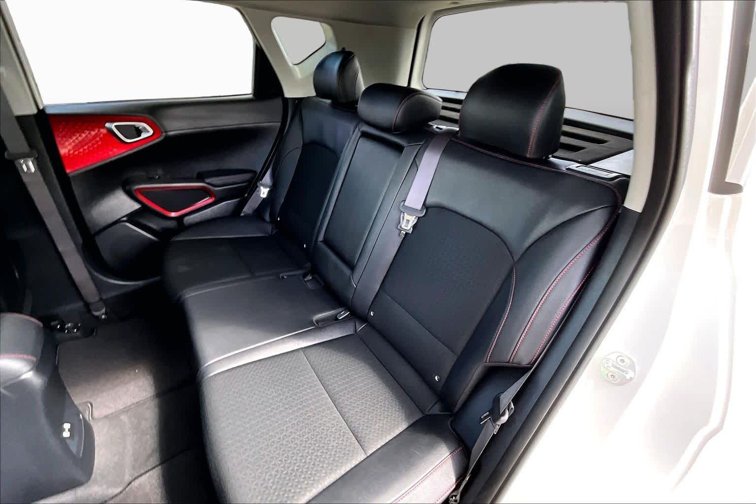 2024 Kia Soul GT-Line Snow White Pearl at Beck & Masten Kia