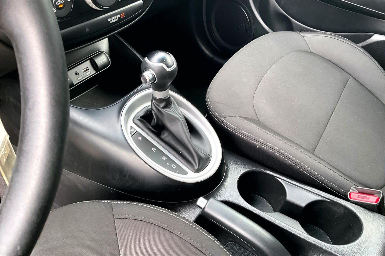2019 Kia Soul Base Bright Silver at Beck & Masten Kia