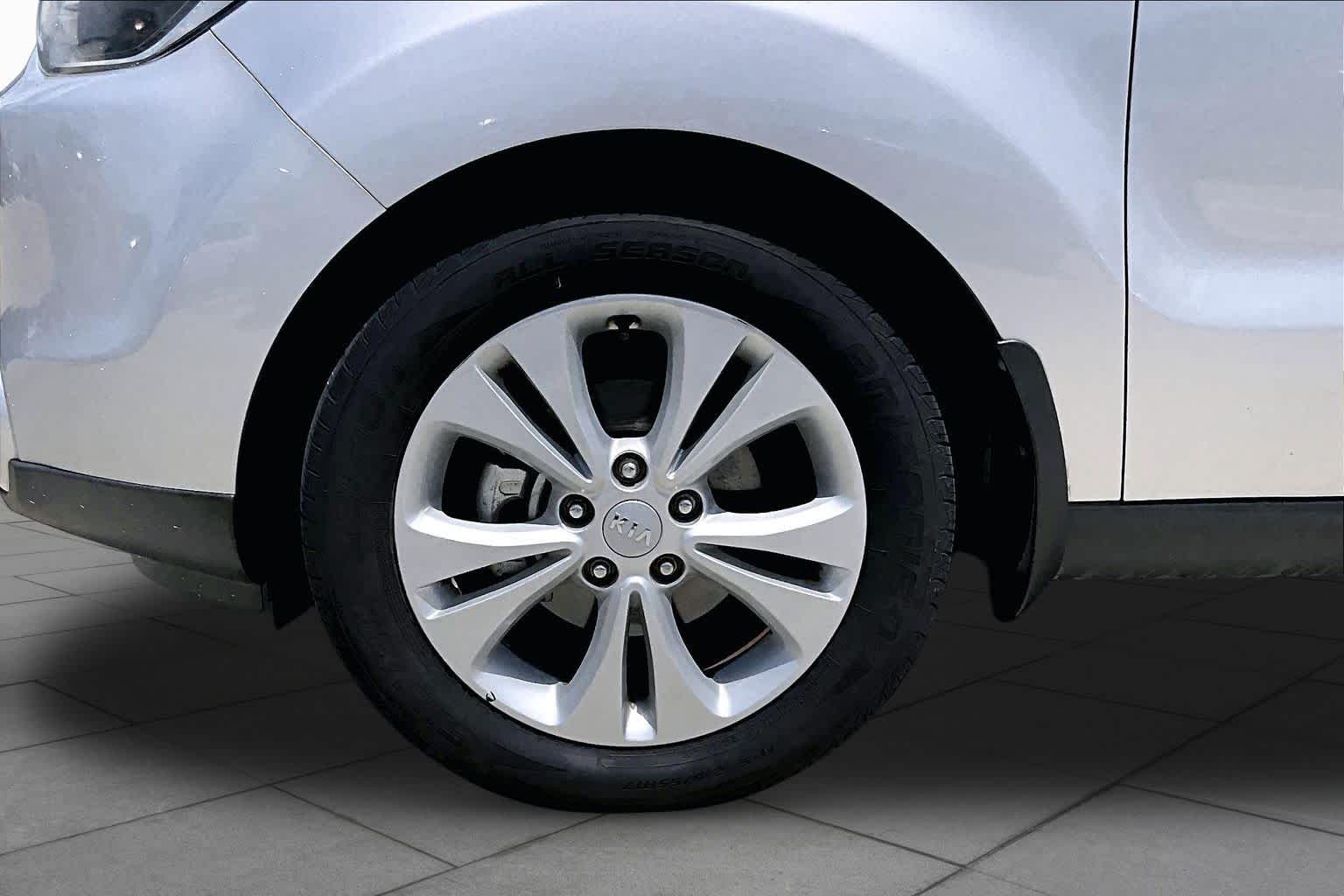 2016 Kia Soul ! Bright Silver at Westside Kia