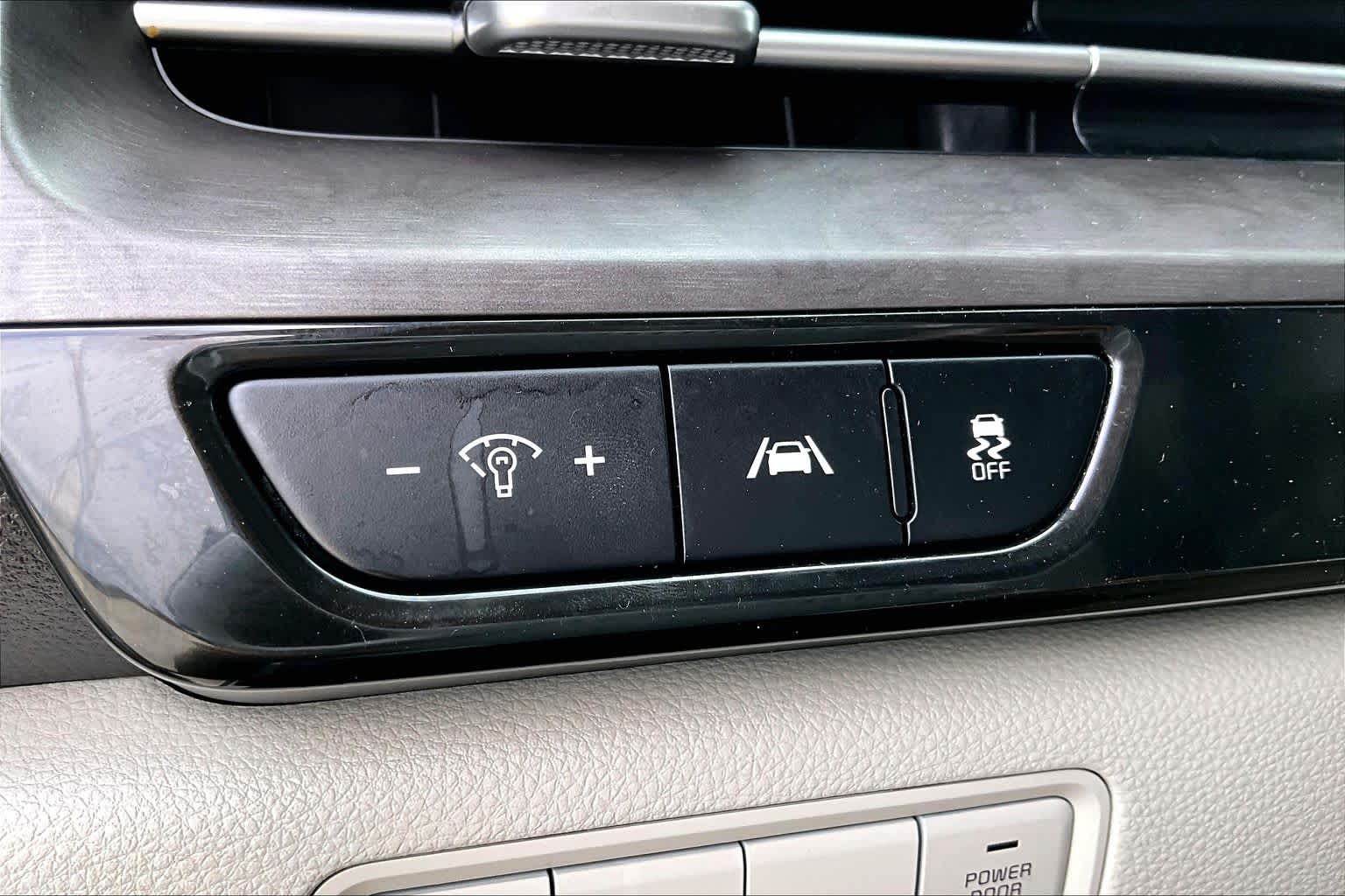 2023 Kia Carnival EX Snow White Pearl at Tomball Chrysler Dodge Jeep Ram