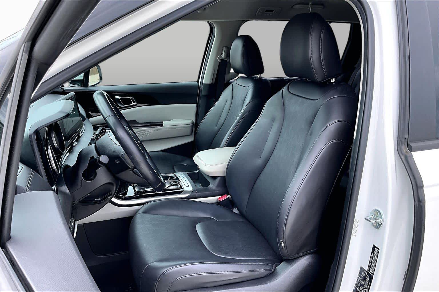 2023 Kia Carnival EX Snow White Pearl at Tomball Chrysler Dodge Jeep Ram