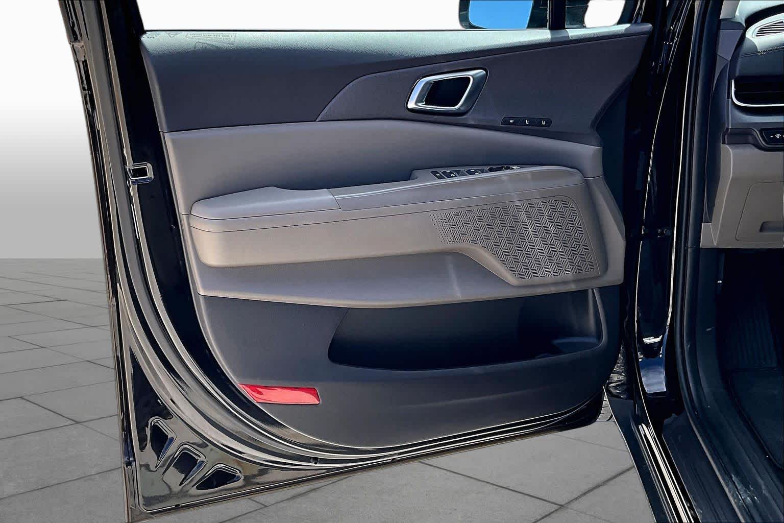 2026 Kia Carnival Hybrid EX Aurora Black Pearl at Beck & Masten Kia