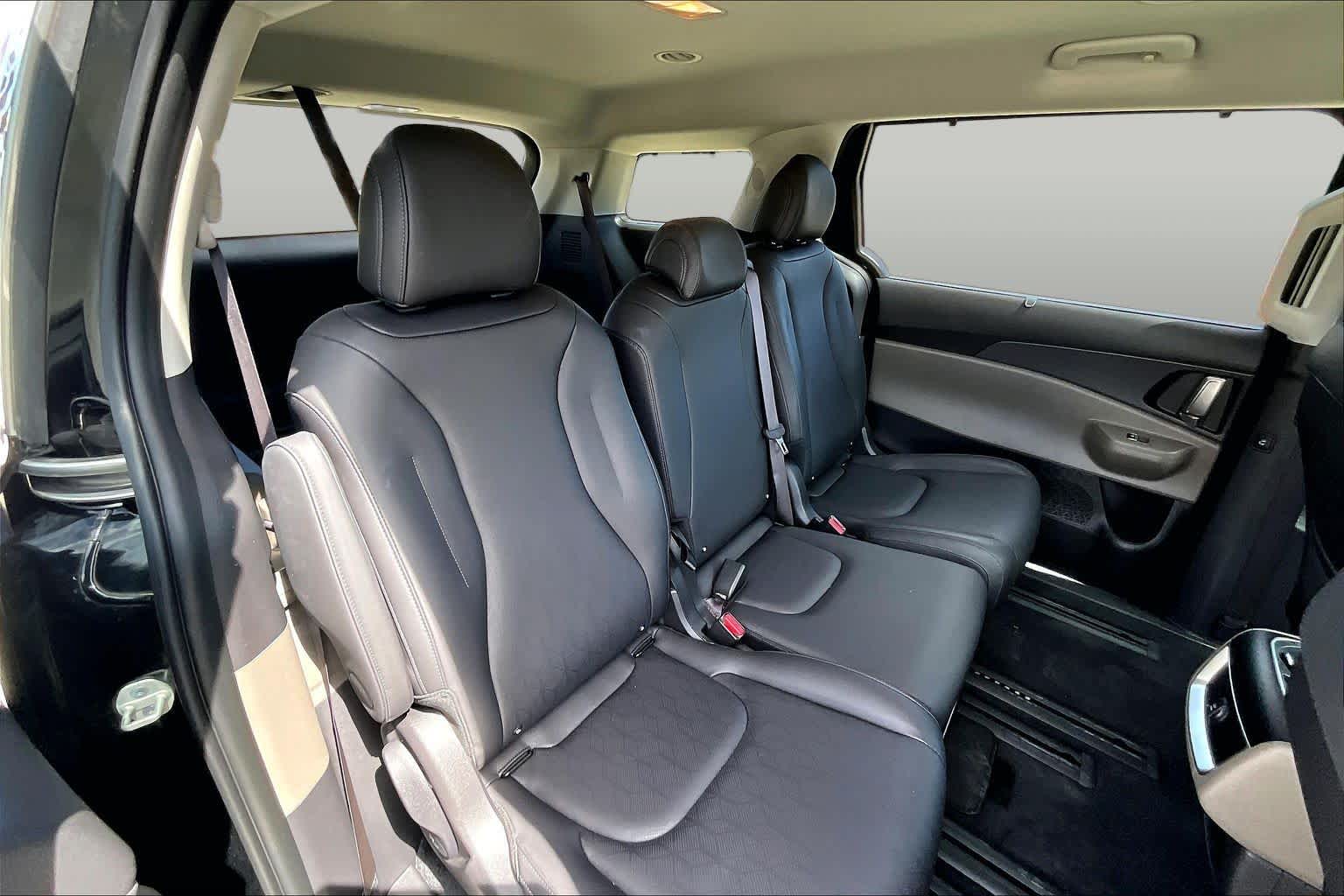 2026 Kia Carnival Hybrid EX Aurora Black Pearl at Beck & Masten Kia