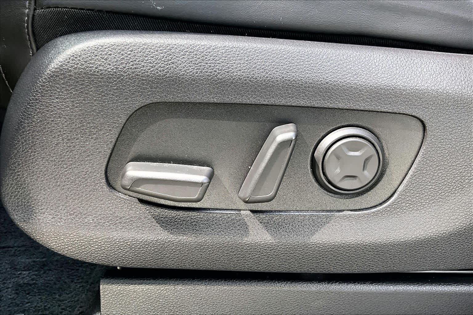 2024 Kia Carnival SX Ceramic Silver at Tomball Chrysler Dodge Jeep Ram