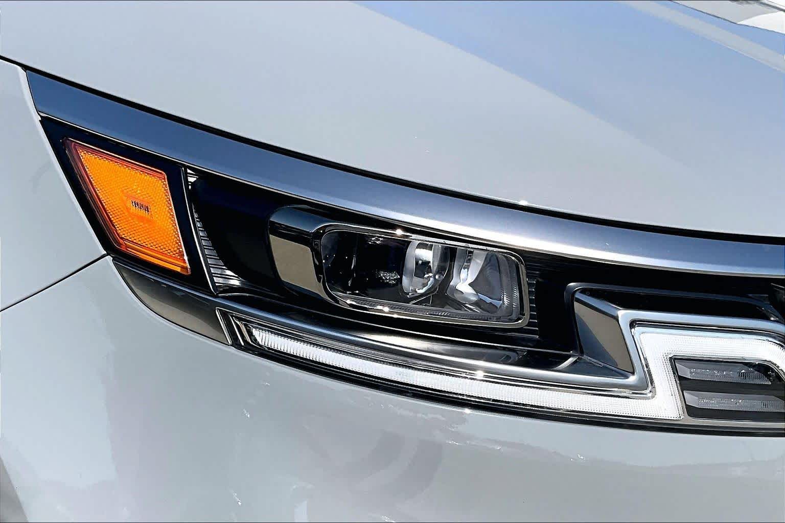 2024 Kia Carnival SX Prestige Ceramic Silver at Beck & Masten Kia