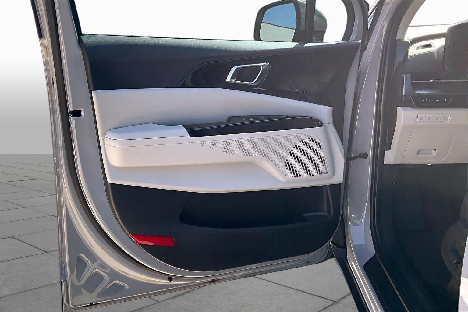 2024 Kia Carnival SX Prestige Ceramic Silver at Beck & Masten Kia
