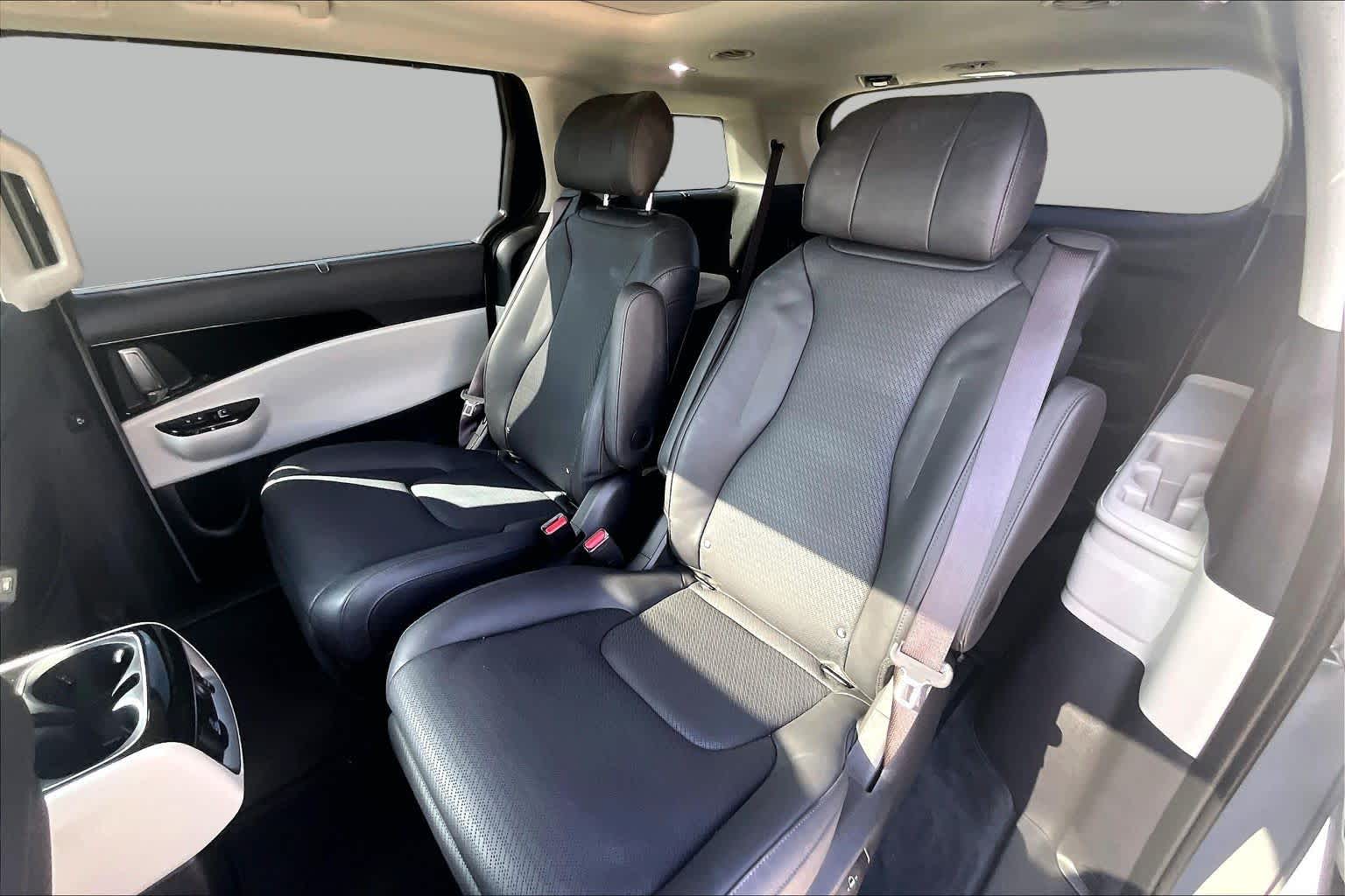 2024 Kia Carnival SX Prestige Ceramic Silver at Beck & Masten Kia