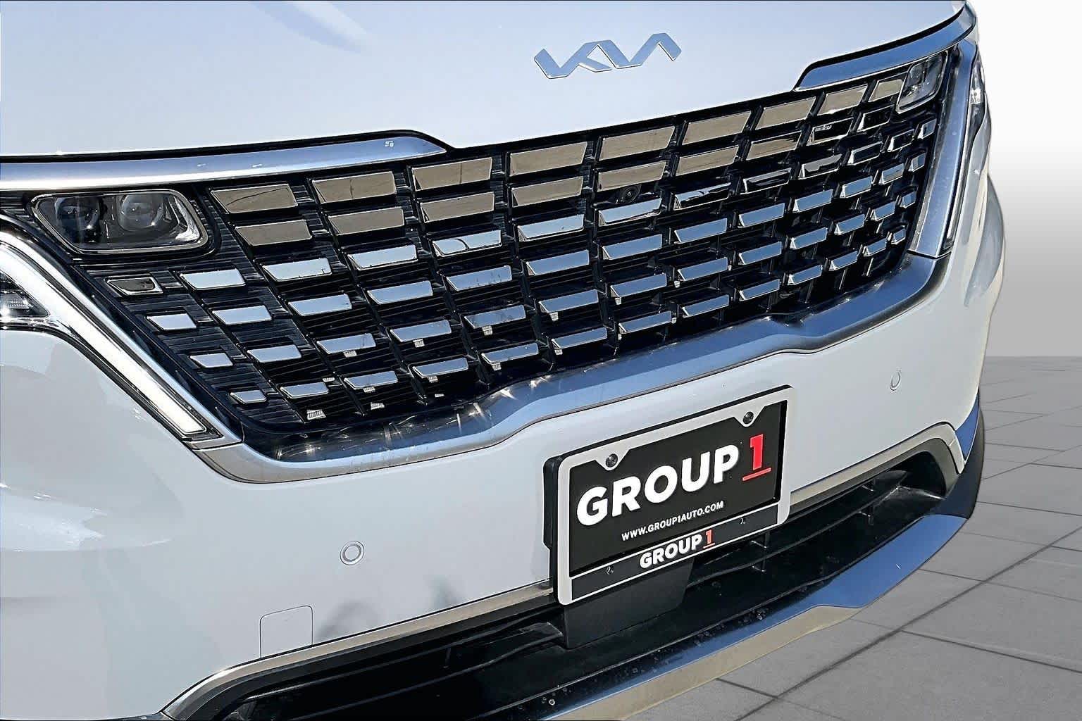 2024 Kia Carnival SX Prestige Ceramic Silver at Beck & Masten Kia