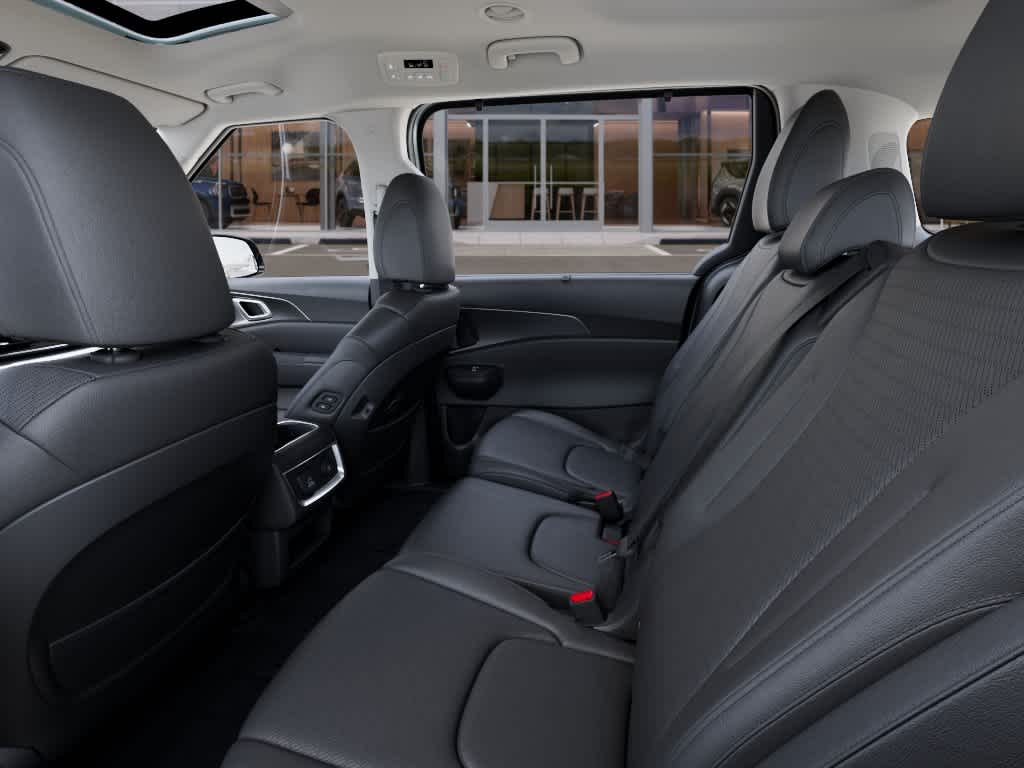 2027 Kia Carnival Hybrid photo 18 of 27