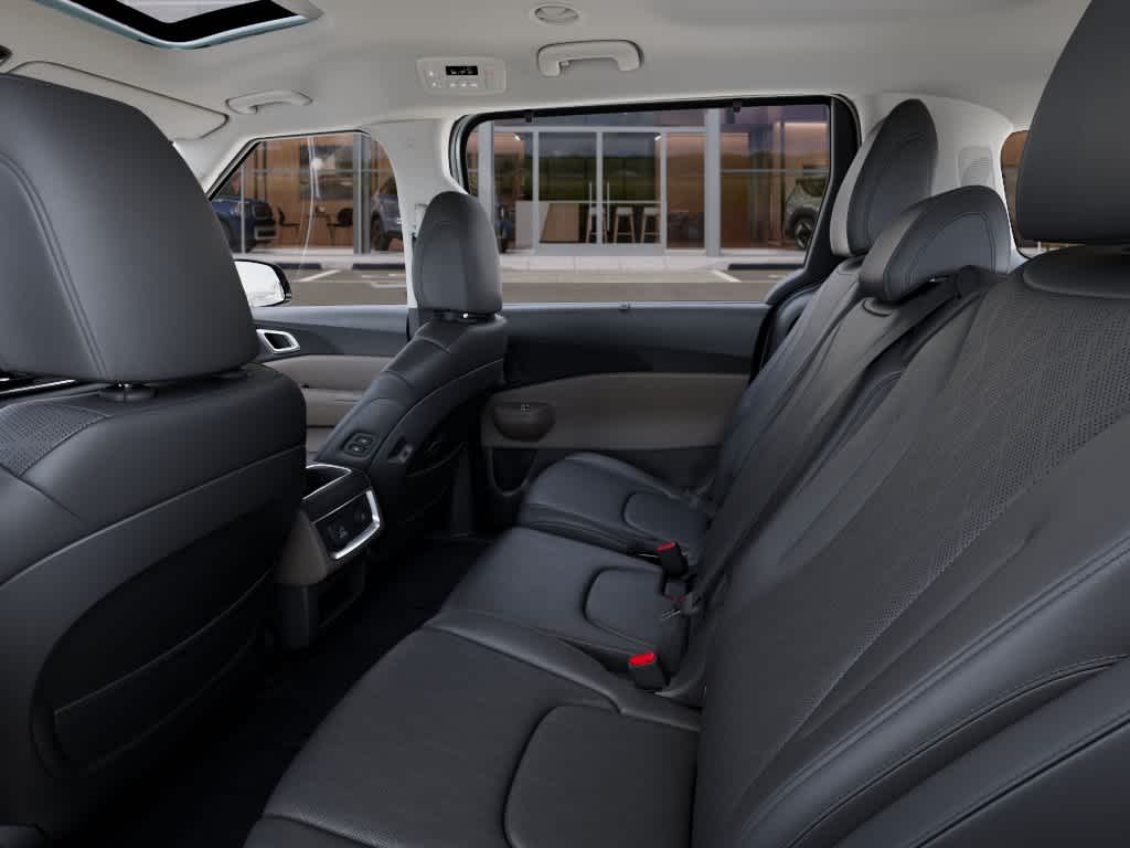 2027 Kia Carnival Hybrid photo 18 of 27