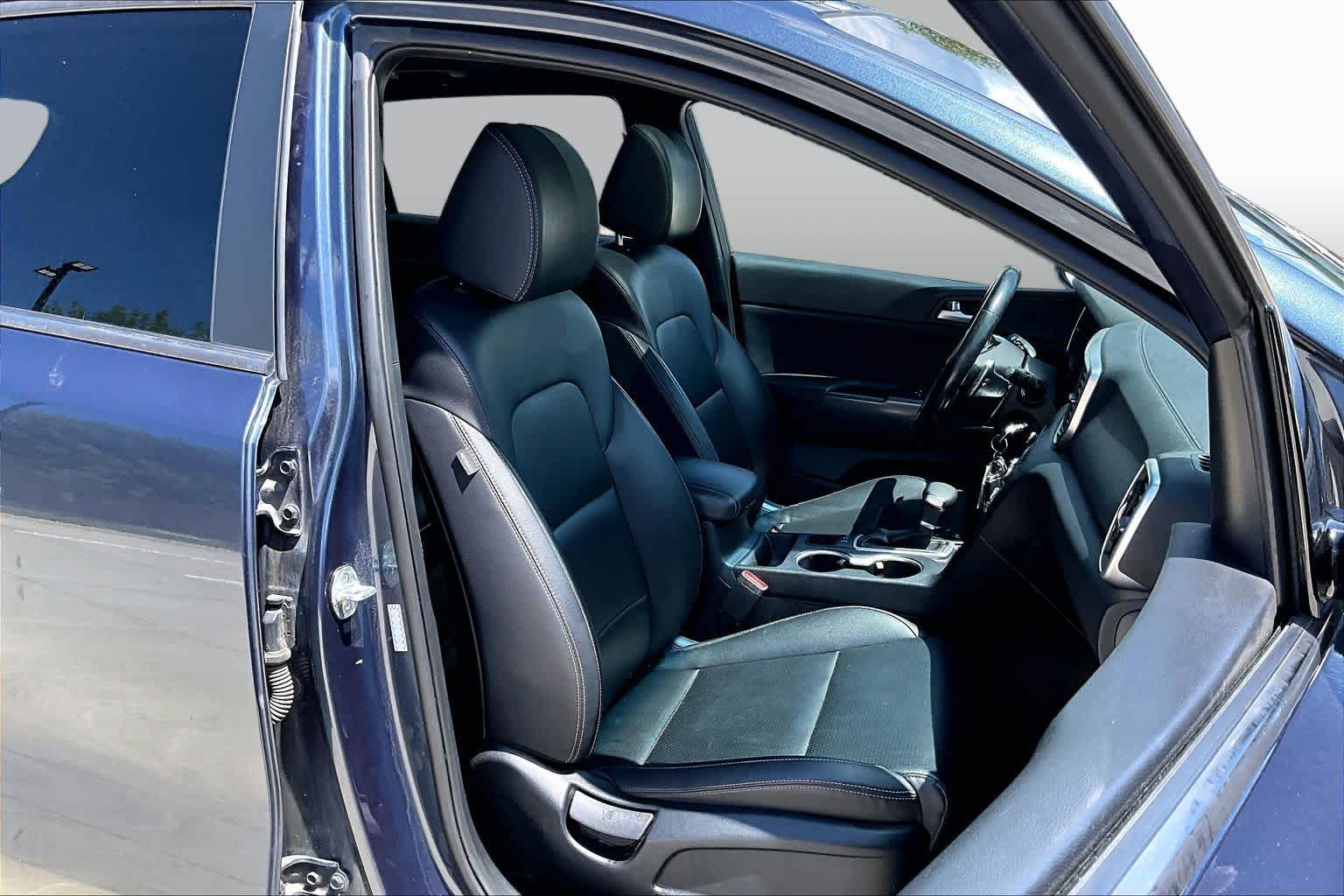 2022 Kia Sportage Nightfall Pacific Blue at Beck & Masten Kia