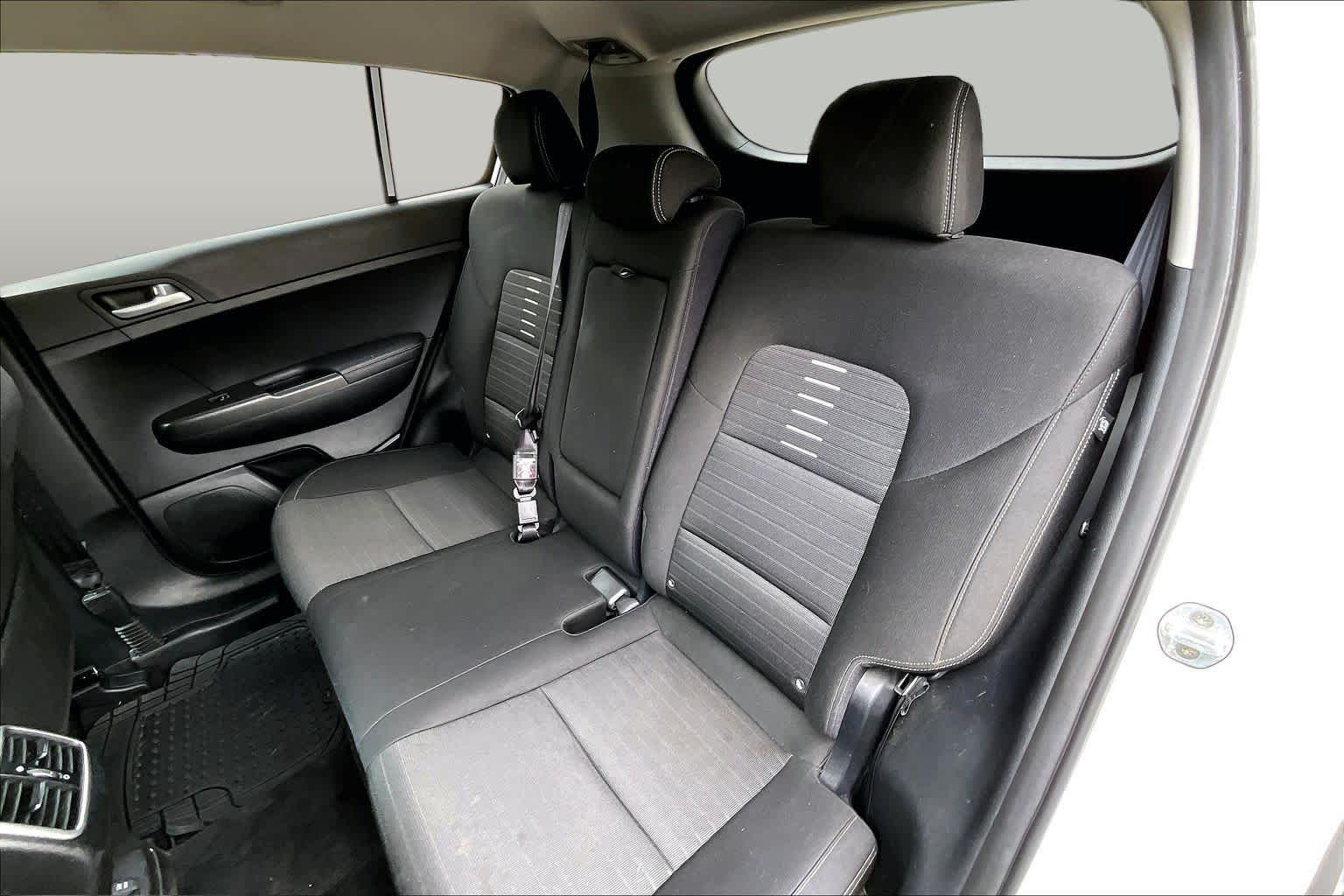 2018 Kia Sportage photo 17 of 27