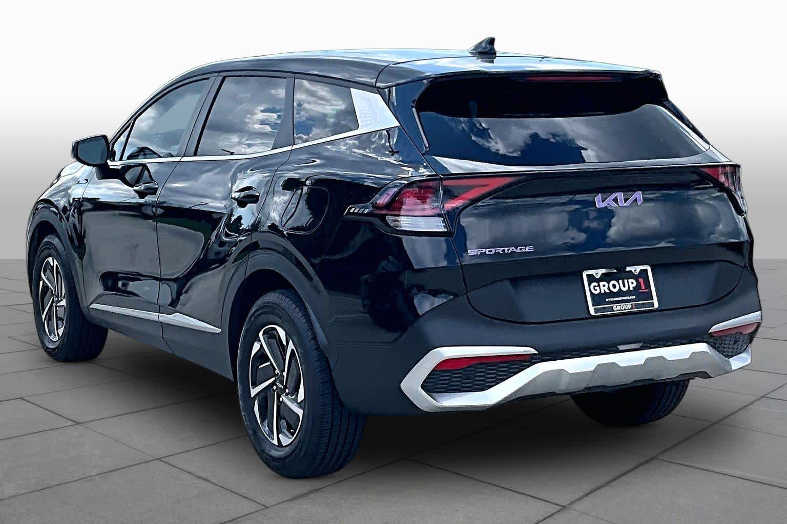2023 Kia Sportage Hybrid photo 11 of 32