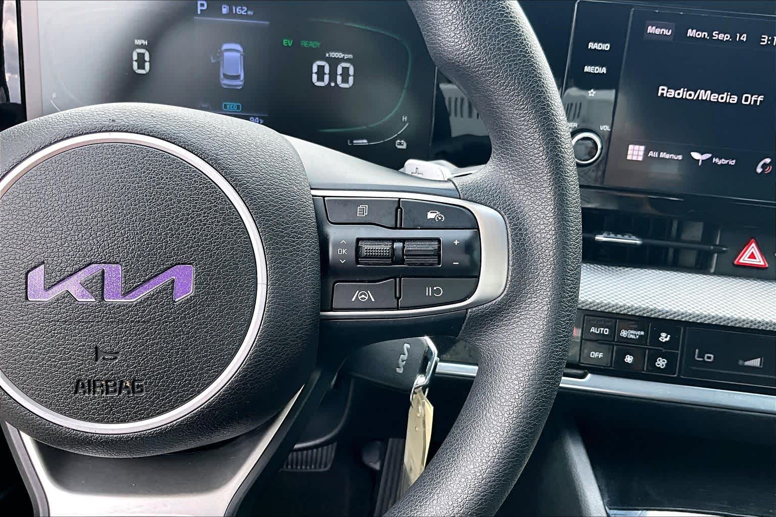 2023 Kia Sportage Hybrid photo 23 of 32