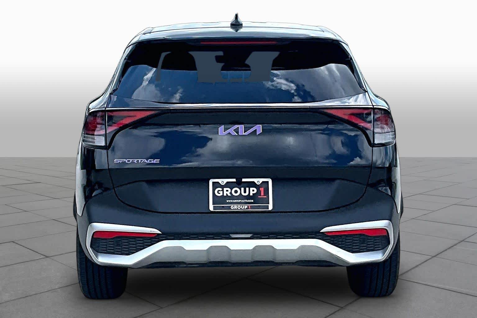2023 Kia Sportage Hybrid photo 5 of 32