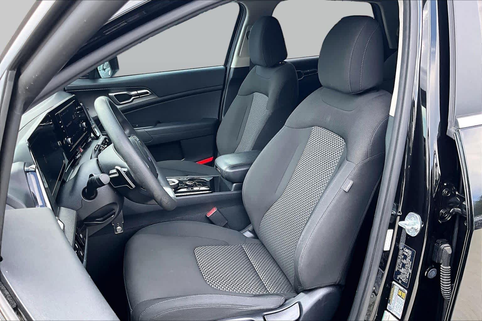 2023 Kia Sportage Hybrid photo 8 of 32