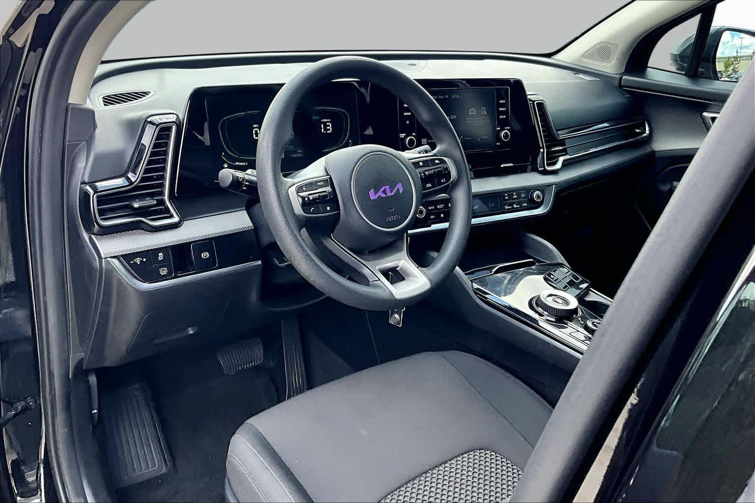 2023 Kia Sportage Hybrid photo 16 of 32
