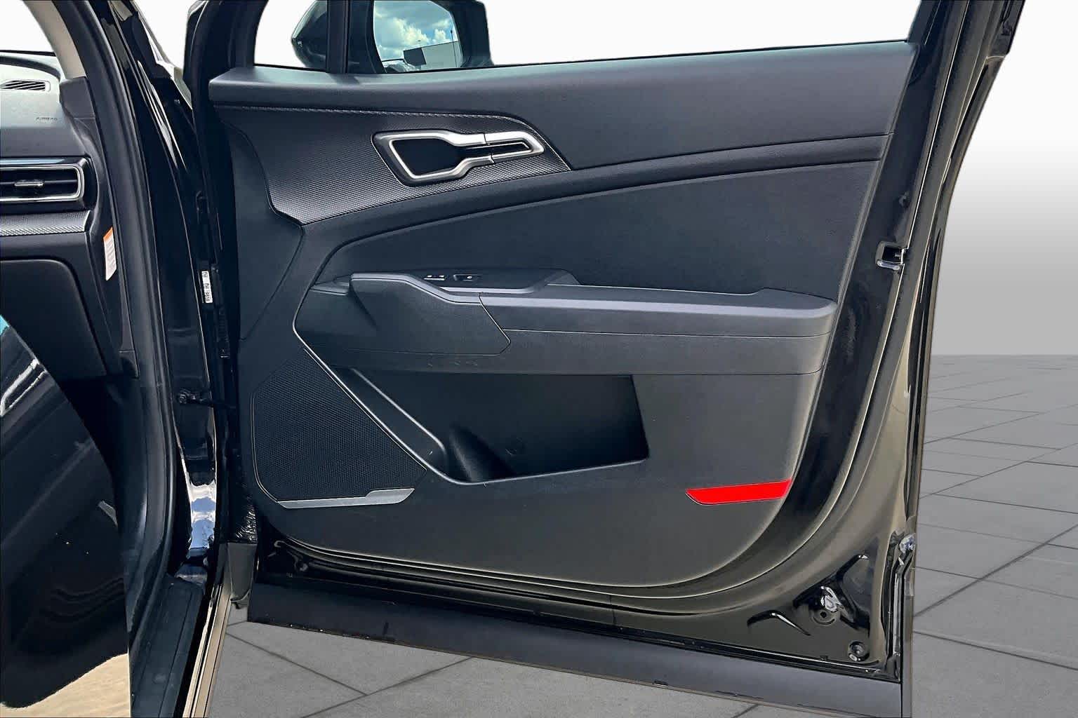 2023 Kia Sportage Hybrid photo 21 of 32
