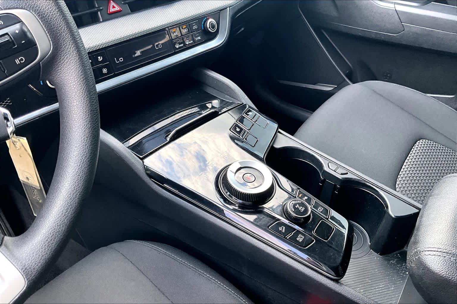 2023 Kia Sportage Hybrid photo 15 of 32