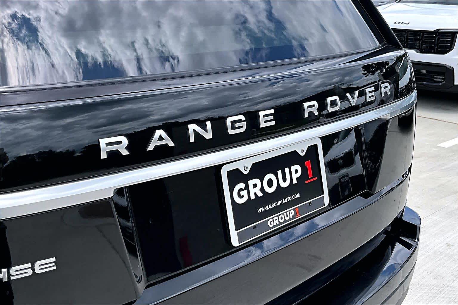 2018 Land Rover Range Rover HSE Santorini Black Metallic at HGreg Houston