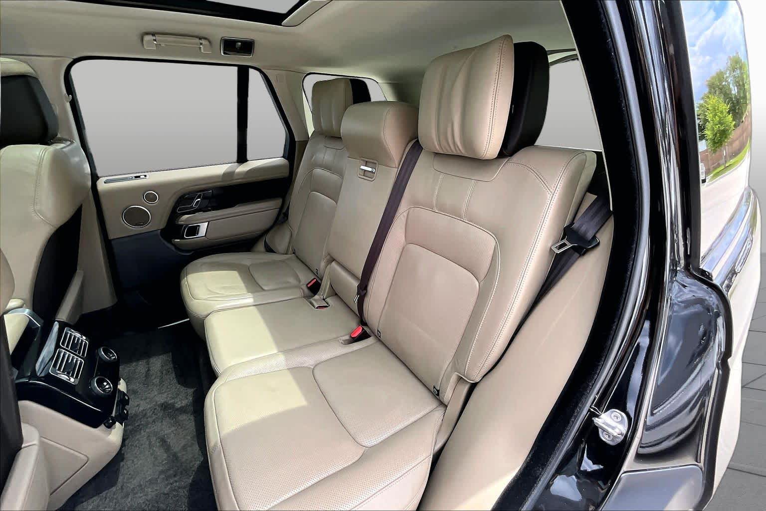 2018 Land Rover Range Rover HSE Santorini Black Metallic at HGreg Houston