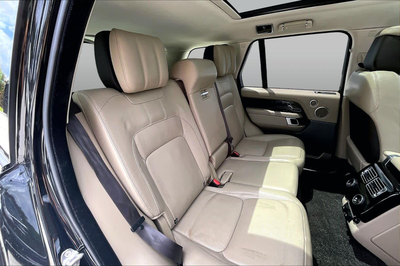 2018 Land Rover Range Rover HSE Santorini Black Metallic at HGreg Houston