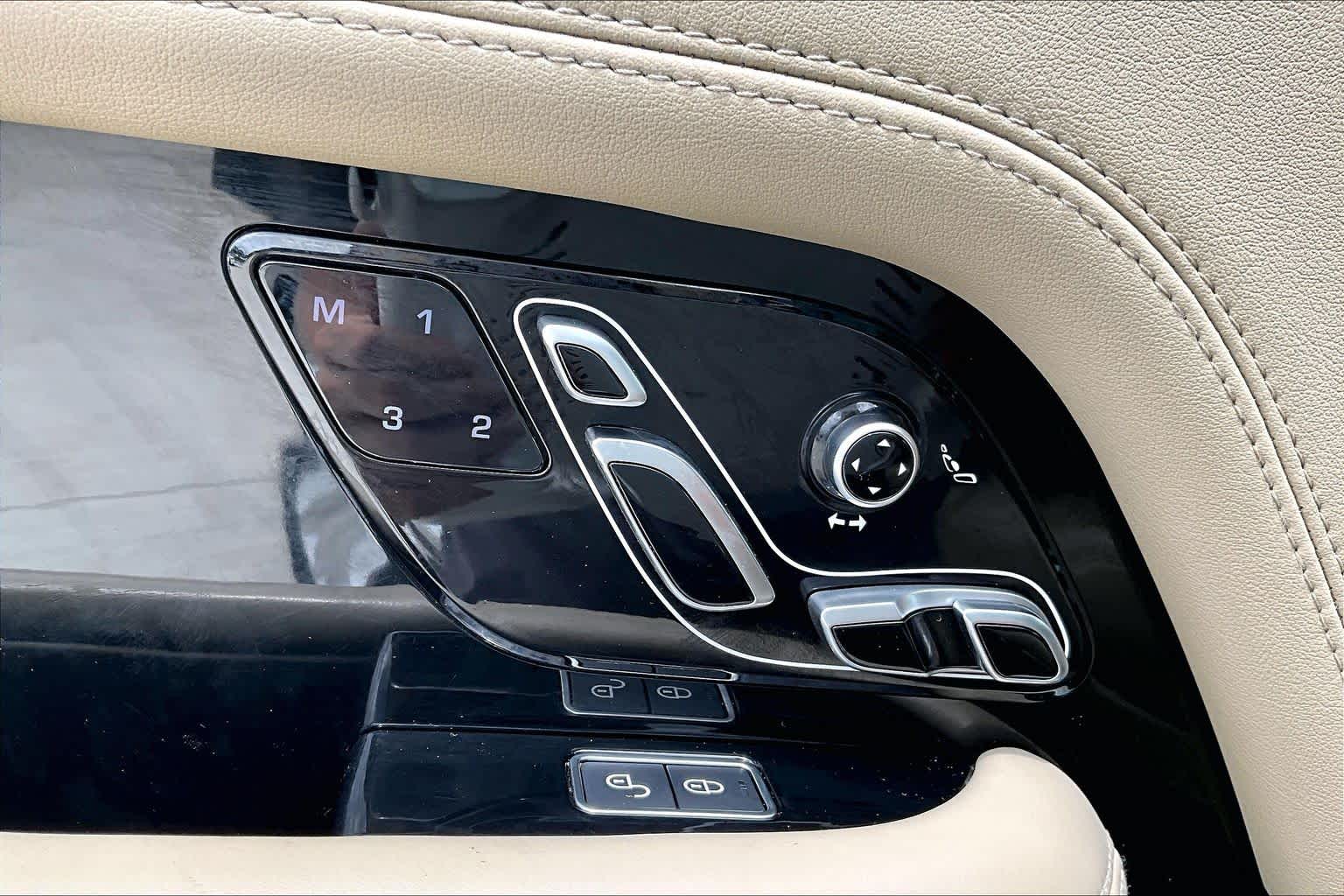 2018 Land Rover Range Rover HSE Santorini Black Metallic at HGreg Houston