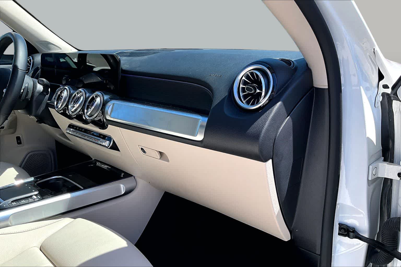 2023 Mercedes-Benz GLB 250 GLB 250 Polar White at Texan GMC Buick