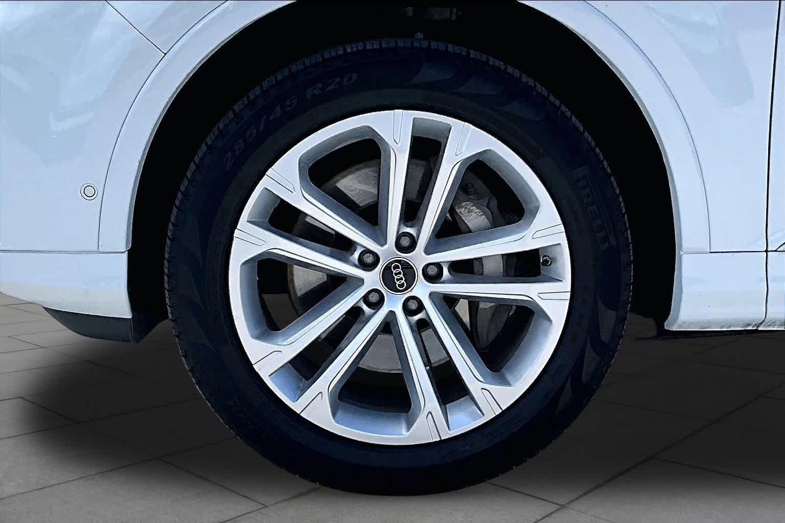 2025 Audi Q7 Premium Glacier White Metallic at Friendly Ford Crosby