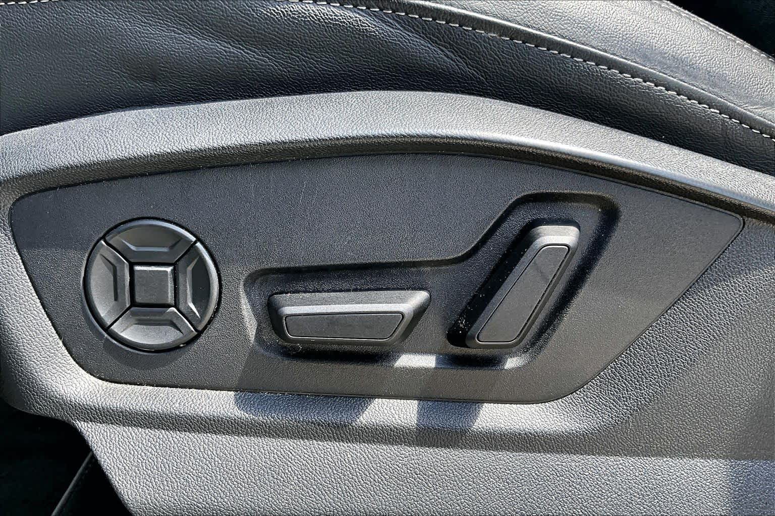 2025 Audi Q7 Premium Glacier White Metallic at Friendly Ford Crosby