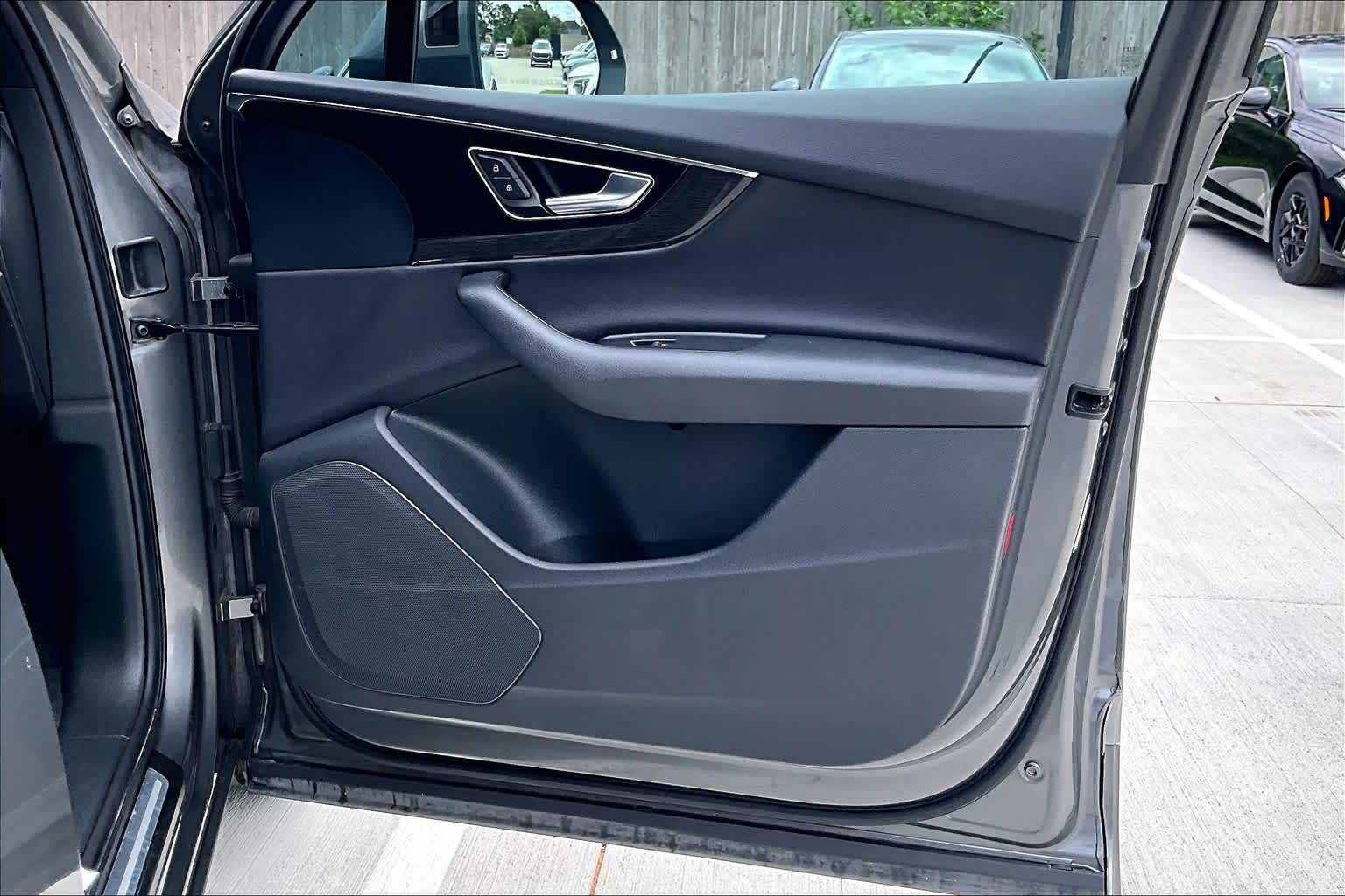 2017 Audi Q7 Premium Plus Graphite Gray Metallic at Lexus of Clear Lake