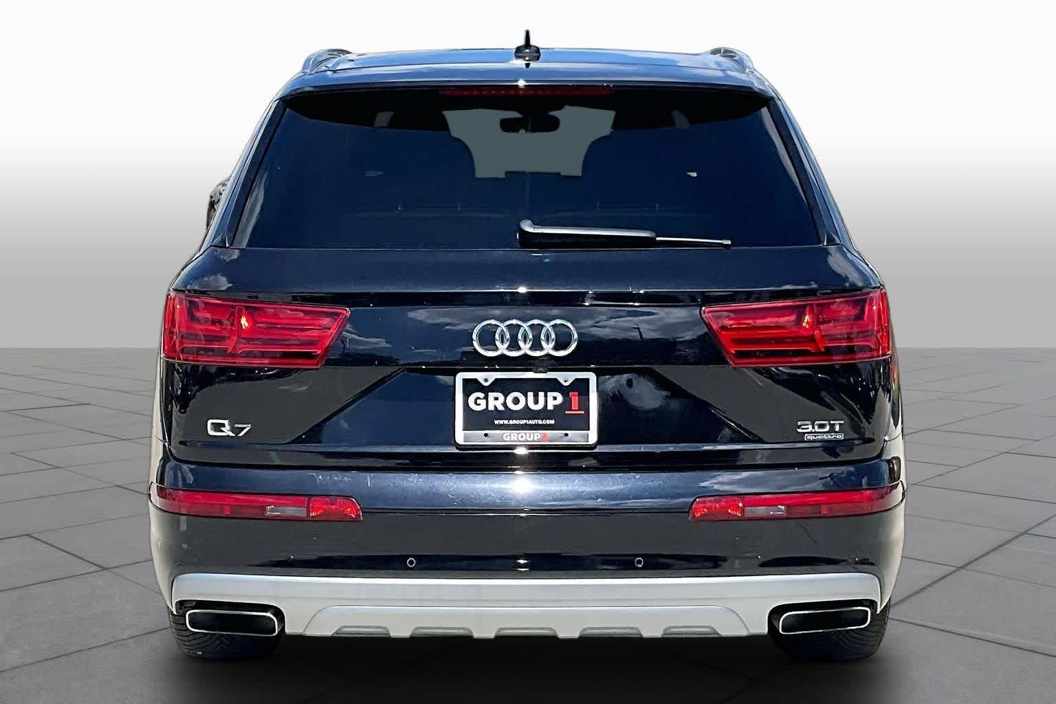 2017 Audi Q7 photo 5 of 33