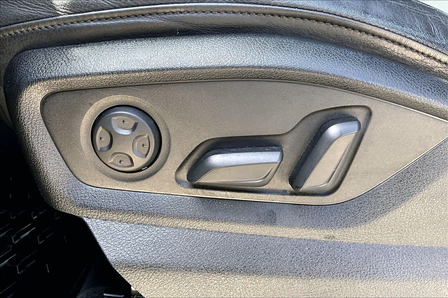 2017 Audi Q7 photo 30 of 33