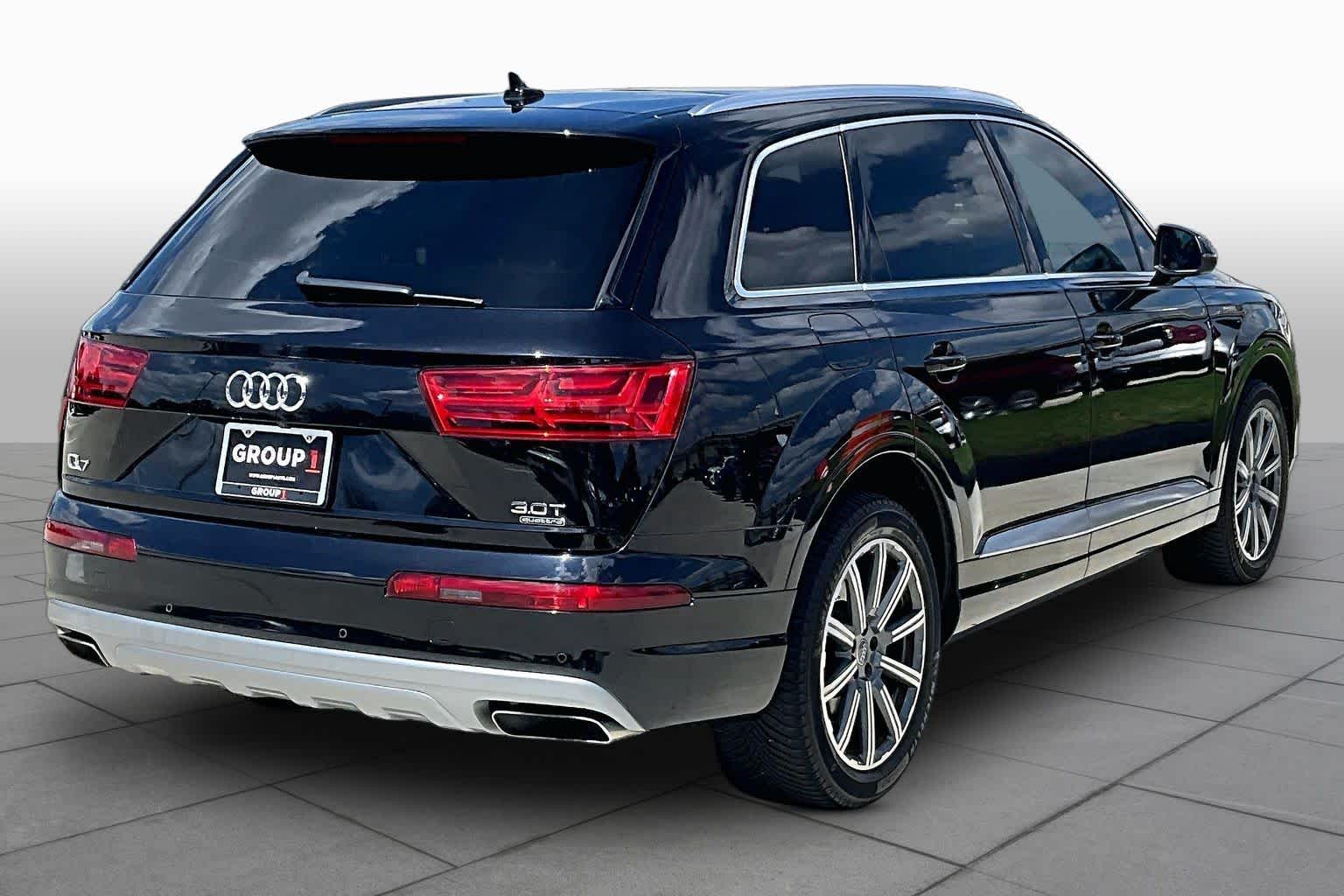2017 Audi Q7 photo 12 of 33