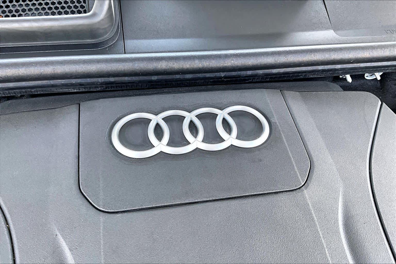 2019 Audi Q7 Prestige Glacier White Metallic at Lexus of Clear Lake